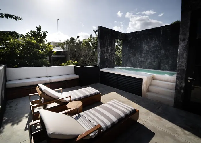 Design Luxury Duo Villas, 24 Pax, 5 Pools & 2 Rooftops, Bbq, Near Beach
