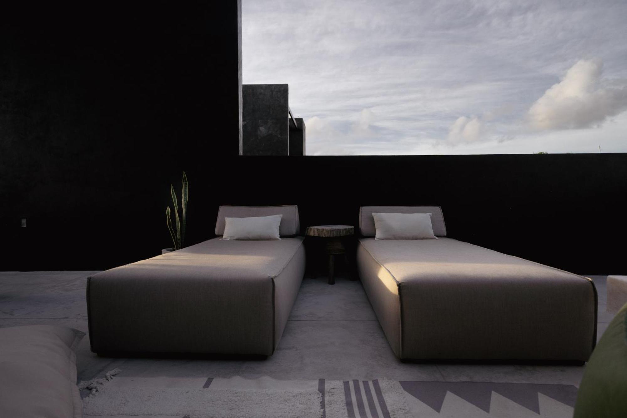 Design Luxury Duo Villas, 24 Pax, 5 Pools & 2 Rooftops, Bbq, Near Villa Tulum