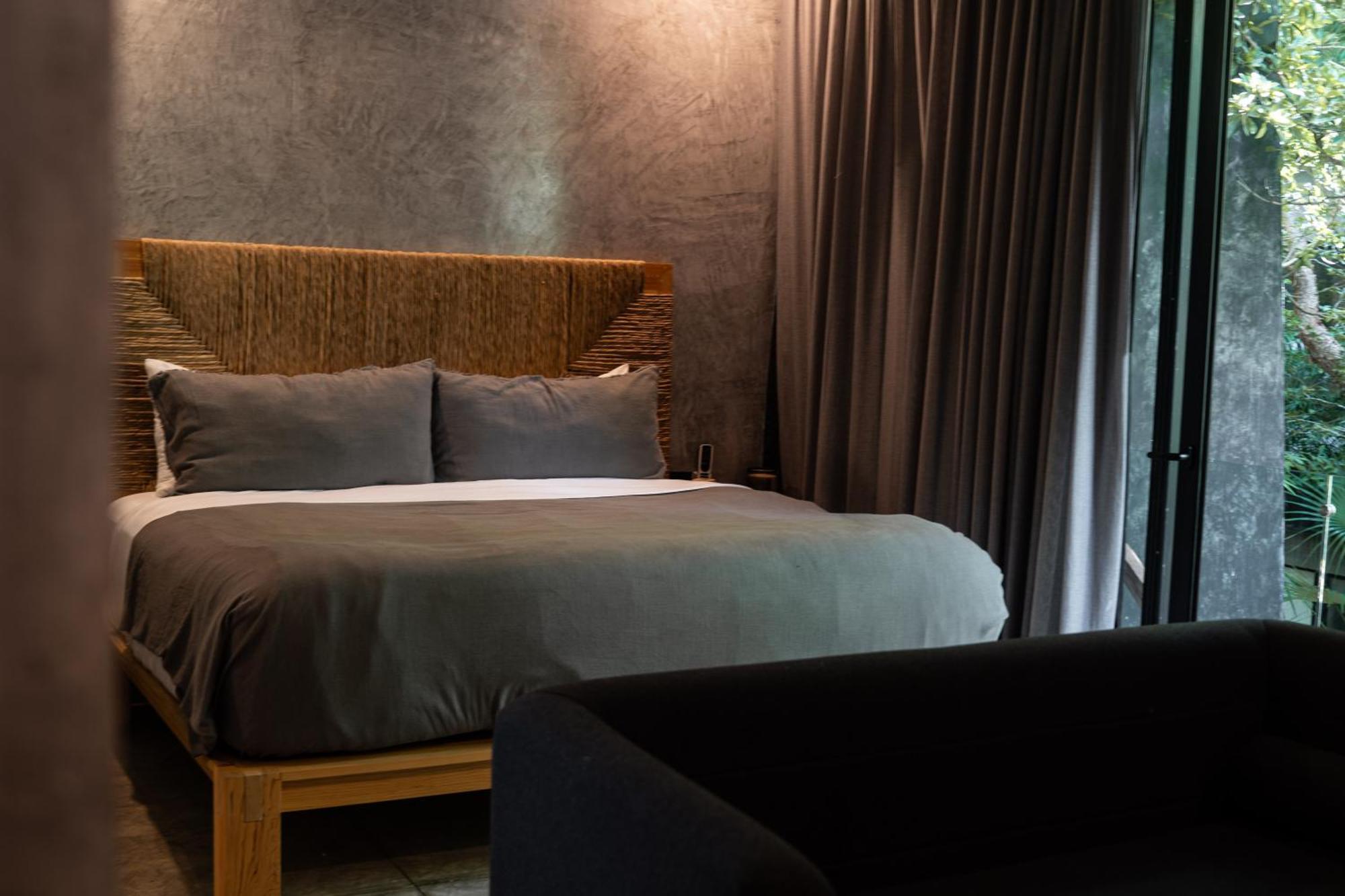 Villa Design Luxury Duo Villas, 24 Pax, 5 Pools & 2 Rooftops, Bbq, Near Tulum